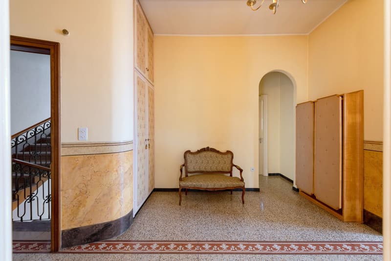 Elegant Liberty Villa, ideal for foundations or professional studios (8)