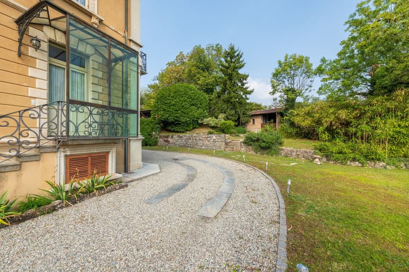 Elegant Liberty Villa, ideal for foundations or professional studios (13)