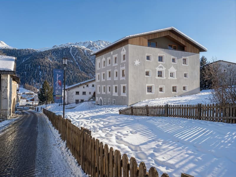 REFINED 4.5-ROOM APARTMENTS WITH PANORAMIC LOGGIAS IN ZUOZ (4)