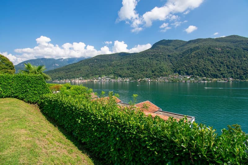 Duplex exclusif avec vue spectaculaire sur le lac et jardin (16)