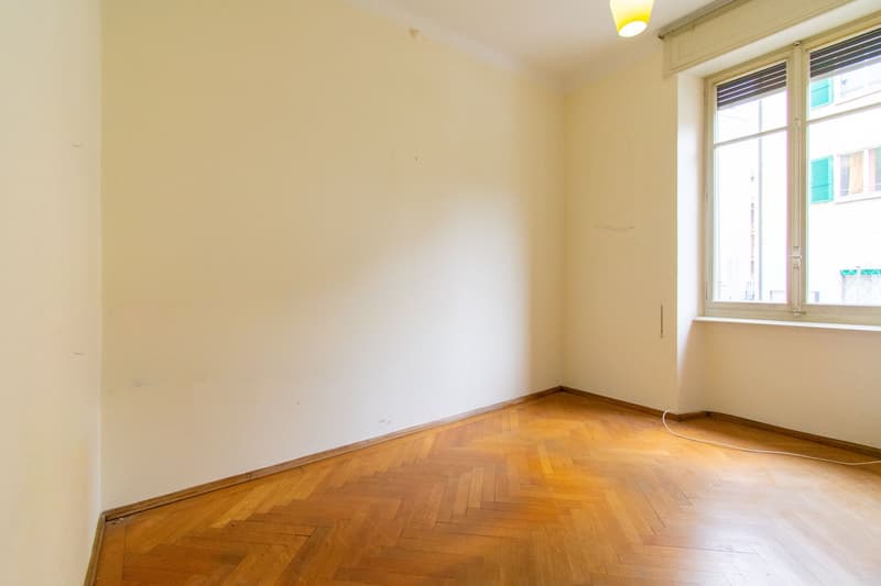 Office of 4 rooms in Loreto (4)
