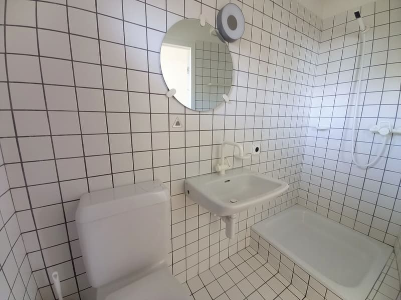 AMPIO E LUMINOSO UFFICIO DI 90 mq A SORENGO (6)
