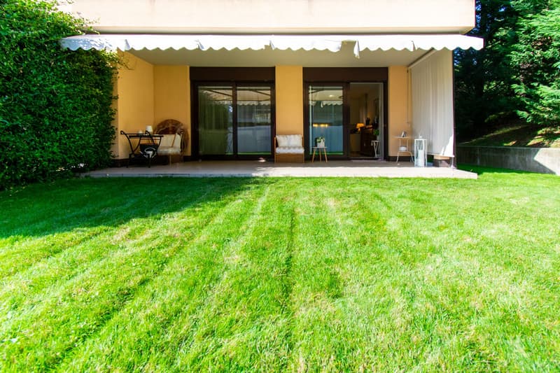 GRANDE APPARTAMENTO 3.5 LOCALI CON GIARDINO (1)