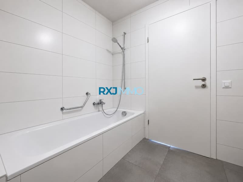 3,5 Zimmer renoviert mit großem privatem Garten von 218 m² – sofort verfügbar (7)