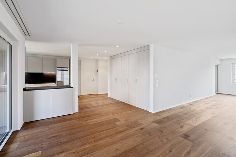 Moderne 4.5-Zimmerwohnung mit drei gedeckten Balkonen (2)