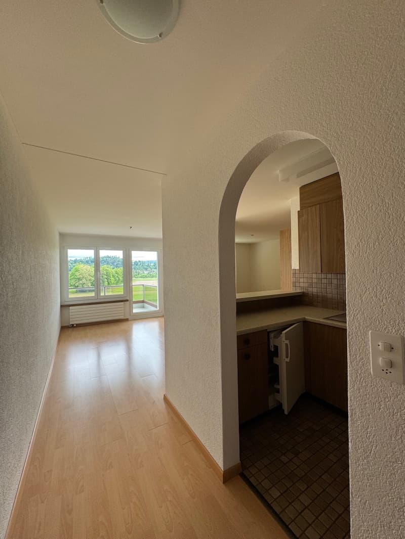 Helle 2-Zimmer-Eigentumswohnung mit Balkon & Lift (2)
