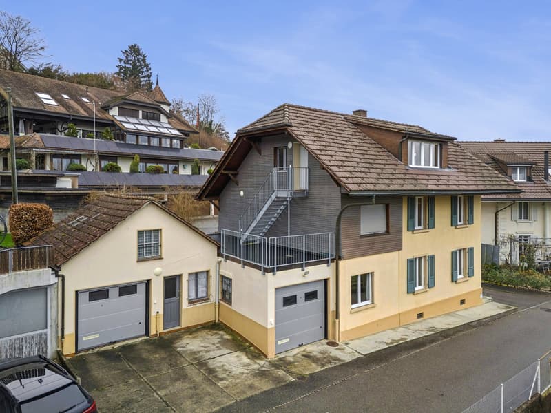 Modern renovated multi-family house with three units in a quiet neighborhood (9)