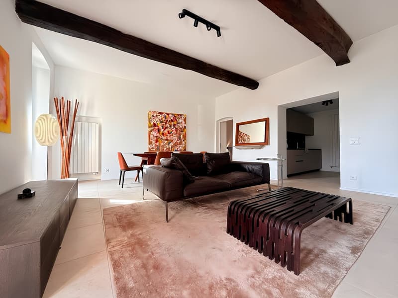 Elegante Villa di 6.5 locali con Vista Panoramica a Lugano – Disponibile Subito (23)