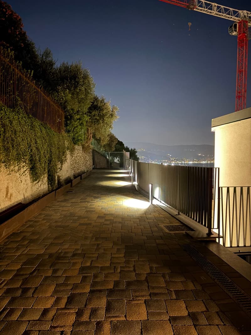 Villa contemporanea con piscina a sfioro e vista mare sulla Riviera ligure (52)