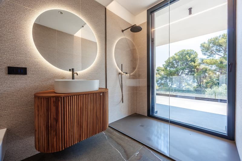 Villa contemporanea con piscina a sfioro e vista mare sulla Riviera ligure (35)