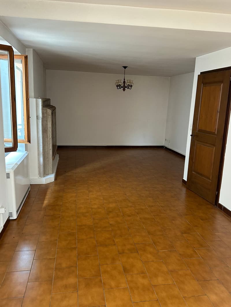 Maison mitoyenne charmante à Morcote – 7 pièces avec vue panoramique (8)