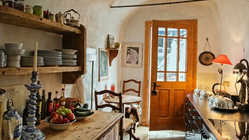 Rara opportunità in Engadina. Rarità - unità abitativa caratteriale con grande terrazza soleggiata, orientamento a sud e vista imprenabile (5)