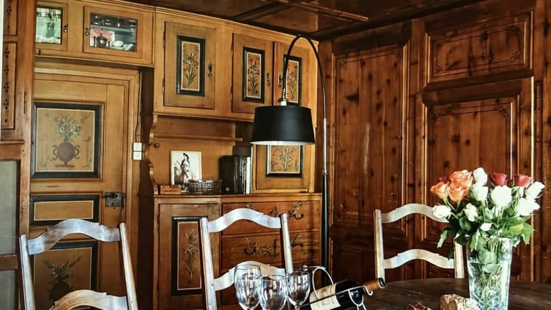 Seltene Gelegenheit im Engadin. Rarität - Charaktervolle Wohneinheit mit grosser Sonnenterrasse, Südausrichtung und unverbaubarem Weitblick (4)