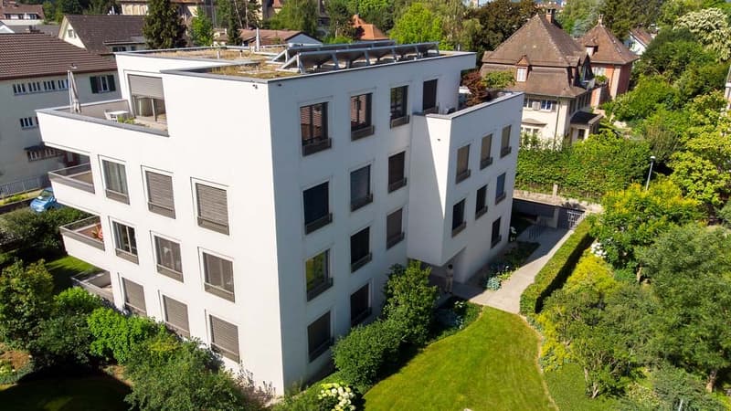Exklusive 4½-Zimmer-Attikawohnung in Toplage von Aarau (6)