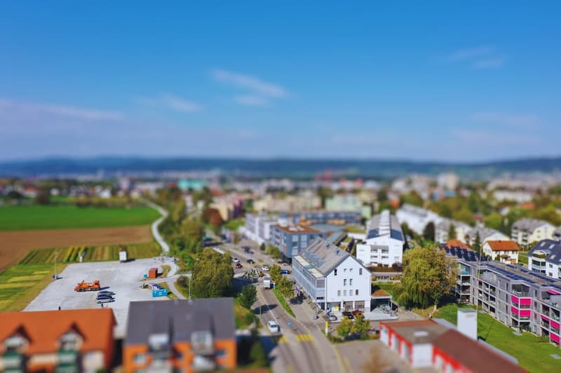 Bright office/commercial space in prime location in Urdorf (13)