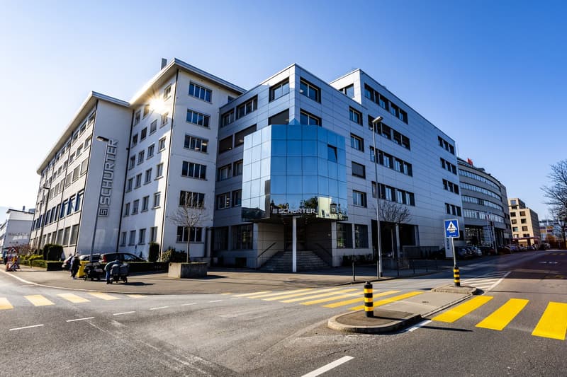 Commercial & Office Spaces in Top Location in Lucerne (1)