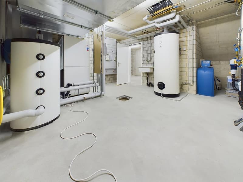 New building with 2 modern apartments and plenty of space for your pets (21)