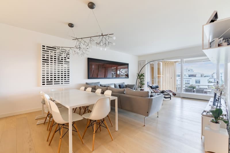 Spacious 5-room apartment with balcony in Genève-Champel (1)