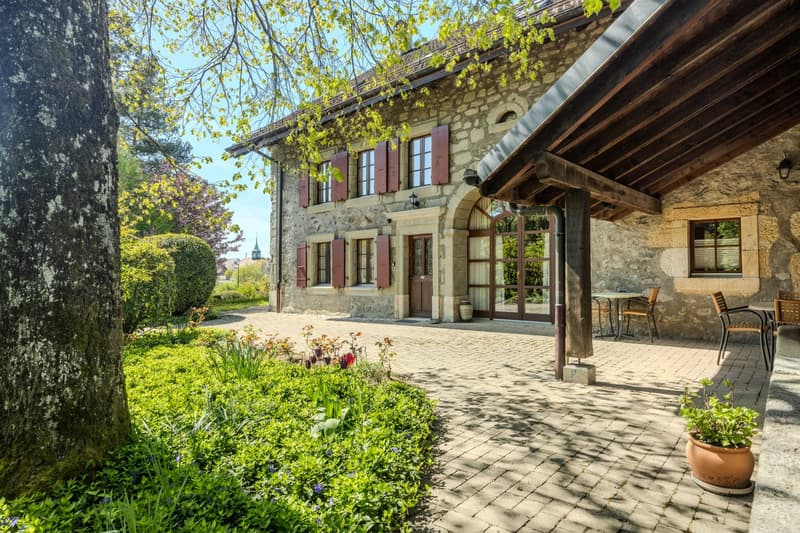 Ancienne ferme vaudoise superbement rénovée avec potentiel (3)