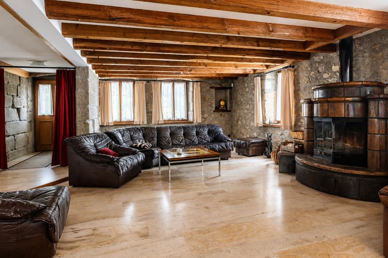 Ancienne ferme vaudoise de caractère - deux logements distincts (5)