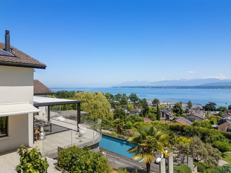 Villa d'exception avec vue spectaculaire sur le Léman (6)