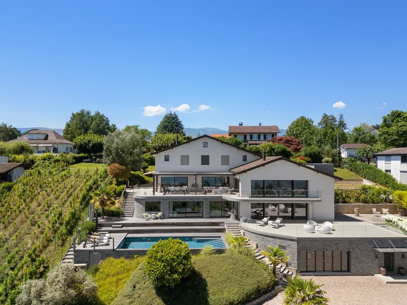 Villa d'exception avec vue spectaculaire sur le Léman (7)