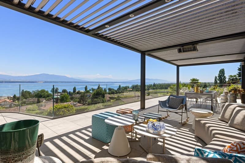 Villa d'exception avec vue spectaculaire sur le Léman (3)