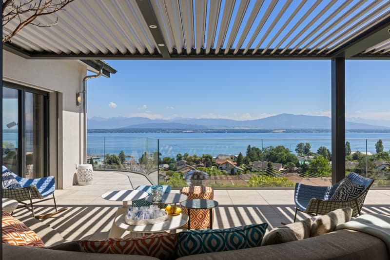 Villa d'exception avec vue spectaculaire sur le Léman (2)