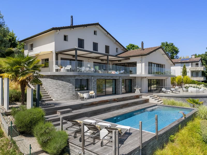 Villa d'exception avec vue spectaculaire sur le Léman (3)