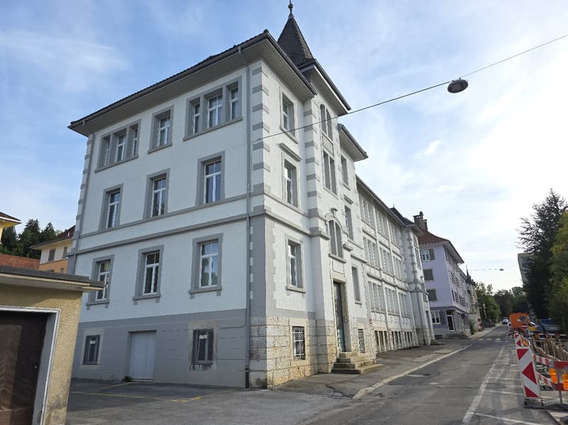 Historisches Industriegebäude zum Verkauf – Rue Beau-Site 17, Le Locle (3)
