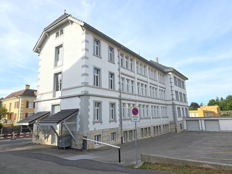 Historisches Industriegebäude zum Verkauf – Rue Beau-Site 17, Le Locle (4)