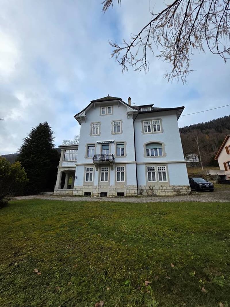 Maison de maître au cœur du Jura bernois (1)