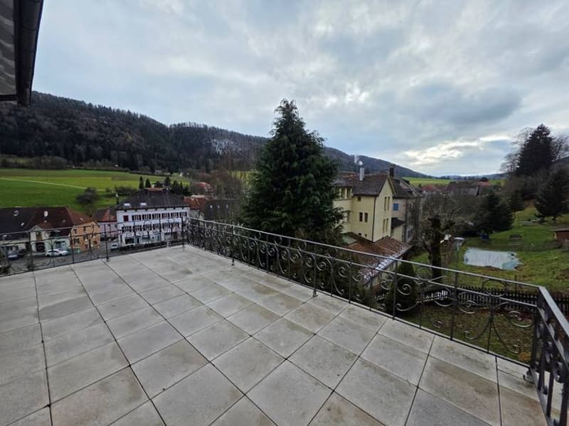 Maison de maître au cœur du Jura bernois (11)