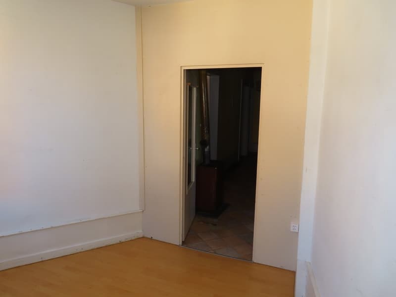 🛠️ GRAND APPARTEMENT 7 PIÈCES – AVIS AUX BONS BRICOLEURS ! (10)