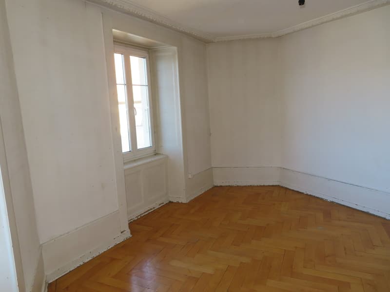 🛠️ GRAND APPARTEMENT 7 PIÈCES – AVIS AUX BONS BRICOLEURS ! (12)