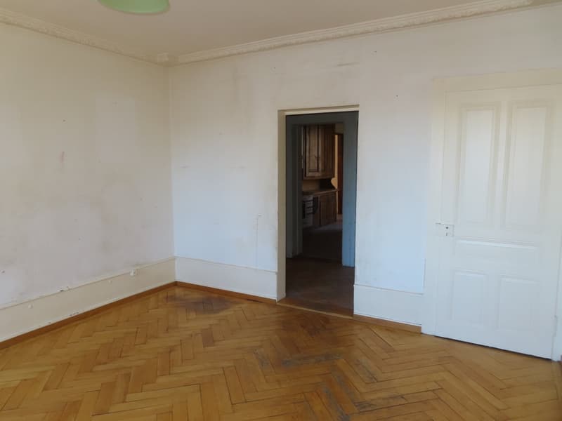 🛠️ GRAND APPARTEMENT 7 PIÈCES – AVIS AUX BONS BRICOLEURS ! (18)