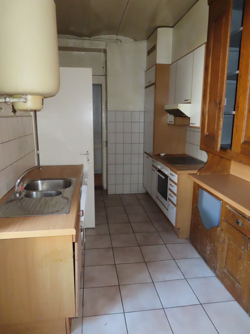 🛠️ GRAND APPARTEMENT 7 PIÈCES – AVIS AUX BONS BRICOLEURS ! (4)