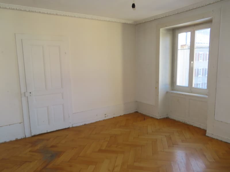 🛠️ GRAND APPARTEMENT 7 PIÈCES – AVIS AUX BONS BRICOLEURS ! (13)