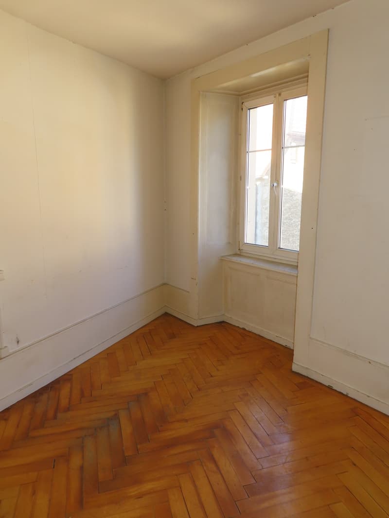 🛠️ GRAND APPARTEMENT 7 PIÈCES – AVIS AUX BONS BRICOLEURS ! (2)