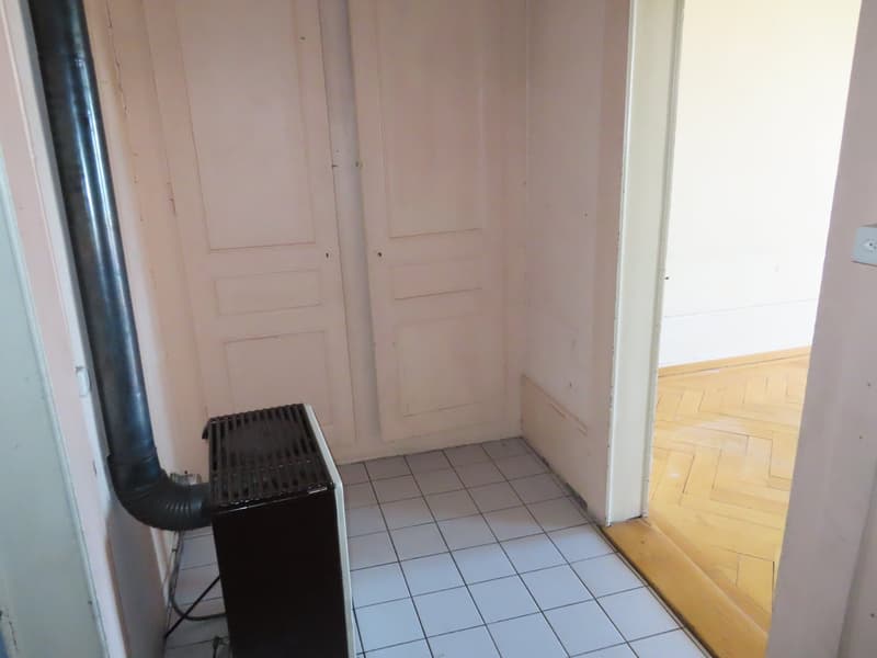 🛠️ GRAND APPARTEMENT 7 PIÈCES – AVIS AUX BONS BRICOLEURS ! (24)