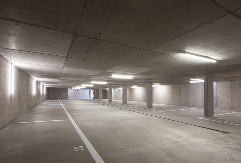 Autoeinstellhalle
