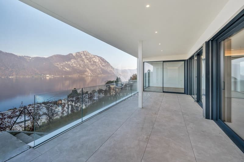 Giardino e vista lago (9)