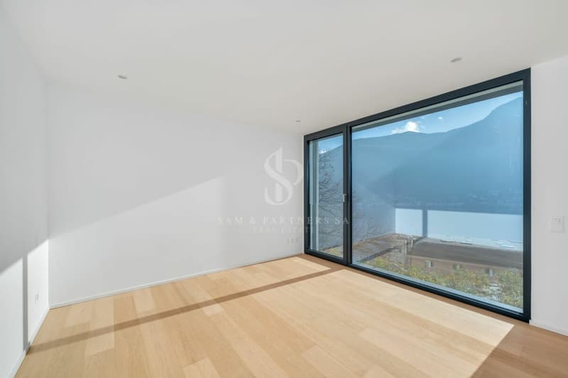New Villa with Lake View (11)