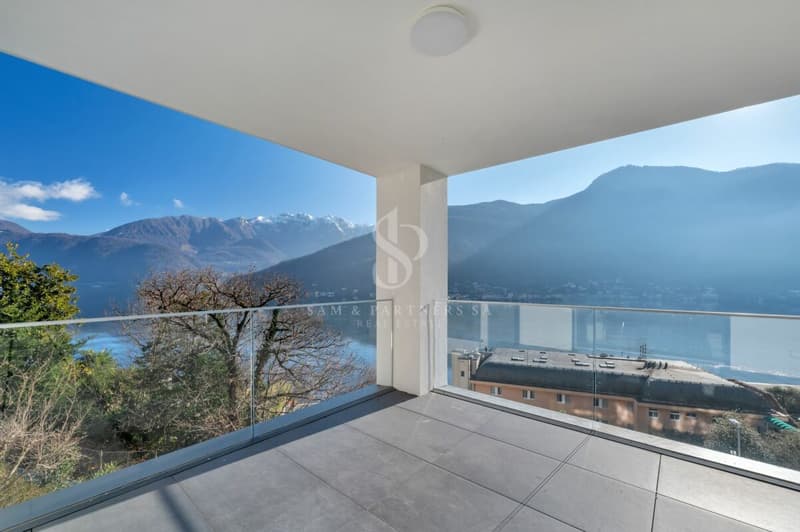 New Villa with Lake View (18)