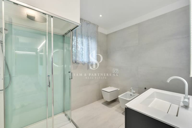 Appartamento con vista lago arredato (13)
