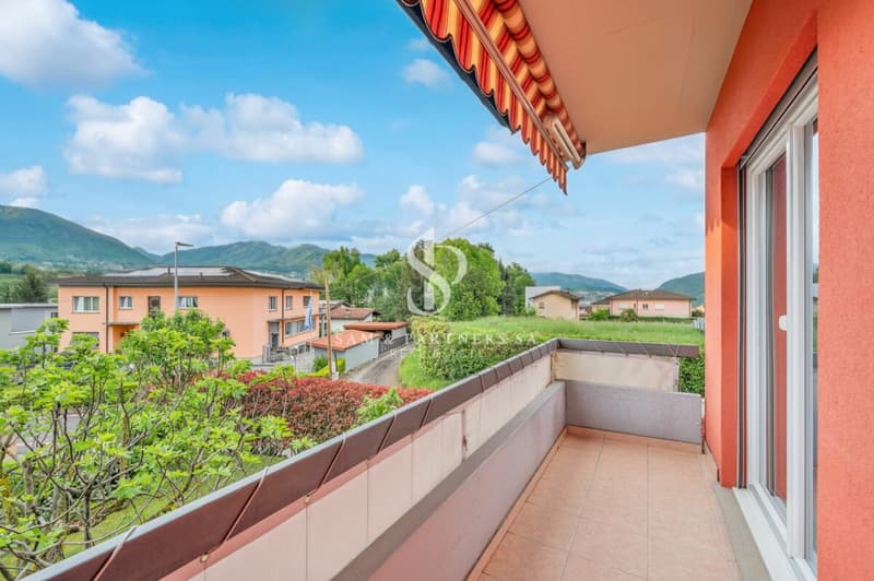 Casa con giardino (2)