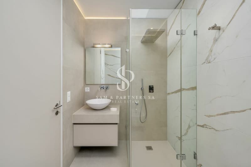 Eleganza e privacy con vista lago (15)