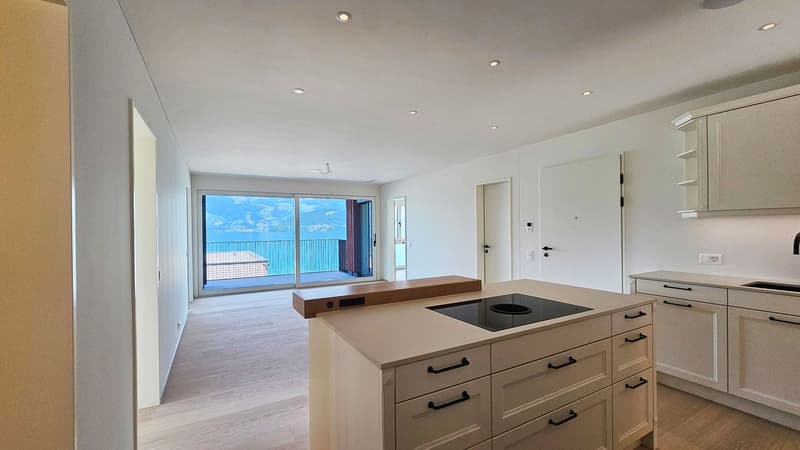 Modern 5.5-room apartment with direct lake view in Beckenried (1)