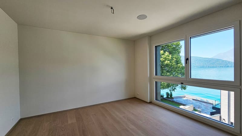 Modern 5.5-room apartment with direct lake view in Beckenried (3)