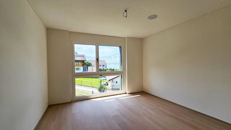 Modern 5.5-room apartment with direct lake view in Beckenried (4)